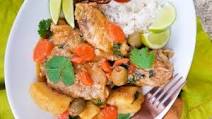 Pollo Guisado (Puerto Rican Chicken Stew) Pollo Guisado (Puerto Rican Chicken Stew)