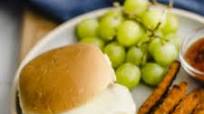Mini Chicken Burgers with Herbs Mini Chicken Burgers with Herbs
