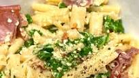 Prosciutto Carbonara with Kale (gluten free + low FODMAP) Prosciutto Carbonara with Kale (gluten free + low FODMAP)