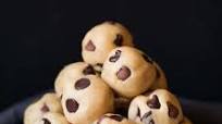 Chocolate Chip Cookie Dough Bites Chocolate Chip Cookie Dough Bites