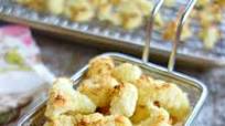 Almond Flour Cauliflower Popcorn {2 ingredients, Vegan, Keto, Oil-Free} Almond Flour Cauliflower Popcorn {2 ingredients, Vegan, Keto, Oil-Free}