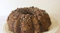 #BundtBakers: Apple Pumpkin Bundt Cake with Salted Caramel Drizzle #BundtBakers: Apple Pumpkin Bundt Cake with Salted Caramel Drizzle