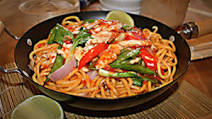 sweet chilli chicken stir-fry with Asian greens and hokkien noodles sweet chilli chicken stir-fry with Asian greens and hokkien noodles