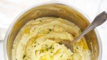 Instant Pot Mashed Potatoes (Dairy Free + Vegan Options!) Instant Pot Mashed Potatoes (Dairy Free + Vegan Options!)