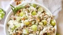 Easy Chicken Salad with Grapes & Walnuts Easy Chicken Salad with Grapes & Walnuts