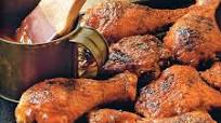 Muslos de pollo ahumado y salsa de barbacoa Muslos de pollo ahumado y salsa de barbacoa