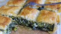 Greek spinach pie (traditional spanakopita) Greek spinach pie (traditional spanakopita)