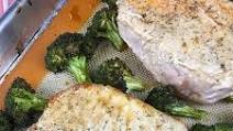 Baked Pork Chops with Broccoli and Garlic Baked Pork Chops with Broccoli and Garlic