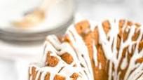 Pumpkin Pie Bundt Cake with Cream Cheese Glaze Pumpkin Pie Bundt Cake with Cream Cheese Glaze