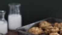 Granola Cookies with Chocolate Chips Granola Cookies with Chocolate Chips