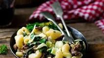 Farfalle (Bow Tie) with Vegan Sausage Farfalle (Bow Tie) with Vegan Sausage