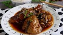 Super Easy Braised Duck w/ Preserved Vegetables (Mei Cai) 梅菜鸭 using Leftover Chicken or Meat Super Easy Braised Duck w/ Preserved Vegetables (Mei Cai) 梅菜鸭 using Leftover Chicken or Meat