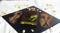 Turrón de Chocolate Negro con Pasta de Pistachos Turrón de Chocolate Negro con Pasta de Pistachos