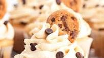 Chocolate Chip Cookie Dough Cupcakes Chocolate Chip Cookie Dough Cupcakes