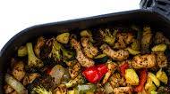 Healthy Air Fryer Chicken and Veggies (20 Minute!) Healthy Air Fryer Chicken and Veggies (20 Minute!)