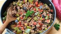 Spicy Low-Carb Eggplant with Beef and Tomatoes Spicy Low-Carb Eggplant with Beef and Tomatoes