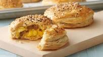 Freezer-Friendly Everything Bagel Biscuit Bombs Freezer-Friendly Everything Bagel Biscuit Bombs