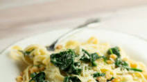 Pasta with Creamed Spinach Sauce Pasta with Creamed Spinach Sauce