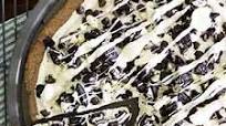 Cookies 'n' Creme Dessert Pizza Cookies 'n' Creme Dessert Pizza
