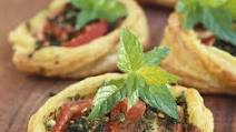 Mini Puff Pastry Pizzas Mini Puff Pastry Pizzas