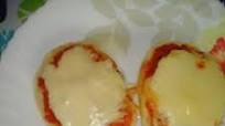 Tostadas con tomate, queso y aceite de oliva ❤ Tostadas con tomate, queso y aceite de oliva ❤