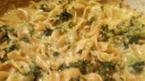 Sunshine's broccoli noodle casserole Sunshine's broccoli noodle casserole