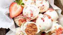 Strawberry White Chocolate Truffles Strawberry White Chocolate Truffles