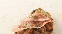 Bruschetta with Borlotti Beans and Prosciutto di Parma Bruschetta with Borlotti Beans and Prosciutto di Parma