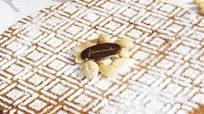 Caprese al cioccolato bianco Caprese al cioccolato bianco
