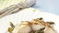 Grilled Mahi-Mahi & Asparagus with Lemon Butter Grilled Mahi-Mahi & Asparagus with Lemon Butter