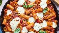 Easy Spicy Italian Sausage and Peppers Pasta Bake Easy Spicy Italian Sausage and Peppers Pasta Bake