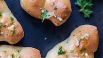 Easy Garlic Knots Recipe Easy Garlic Knots Recipe
