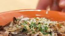 Creamy Mushroom and Marsala Fettuccine with Garlicky Breadcrumb Topping Creamy Mushroom and Marsala Fettuccine with Garlicky Breadcrumb Topping