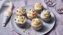 Easy vanilla cupcakes Easy vanilla cupcakes