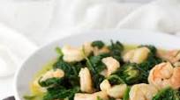 Shrimp and Spinach Stir-Fry Shrimp and Spinach Stir-Fry