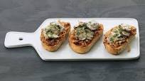 Creamed-Mushroom Bruschetta With Caramelized Onions Creamed-Mushroom Bruschetta With Caramelized Onions