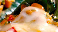 Chile Poblano relleno con camarones y queso Chile Poblano relleno con camarones y queso
