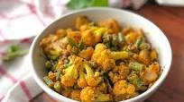 Spicy & Masaledar Aloo Gobi & Beans Tawa Sabzi Recipe Spicy & Masaledar Aloo Gobi & Beans Tawa Sabzi Recipe