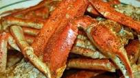 Snow Crab Legs in Garlic Butter Beer Sauce Snow Crab Legs in Garlic Butter Beer Sauce