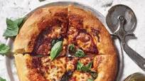 Neapolitan pizza with olives and anchovy sauce recipe Neapolitan pizza with olives and anchovy sauce recipe