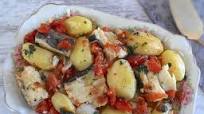Baked cod with onion and tomato Baked cod with onion and tomato
