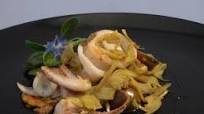 Insalata Tiepida con Totani, Carciofi, Pomodorini e Bottarga Insalata Tiepida con Totani, Carciofi, Pomodorini e Bottarga