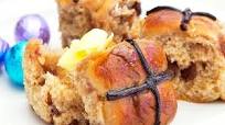 Mini choc-chip hot cross buns Mini choc-chip hot cross buns