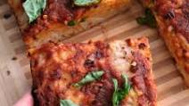 Detroit-Style Vegan Pizza Detroit-Style Vegan Pizza