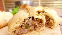 Homemade Spicy Beef and Onion Pasties (from scratch) Homemade Spicy Beef and Onion Pasties (from scratch)