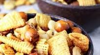 Sweet & Spicy Snack Mix Sweet & Spicy Snack Mix