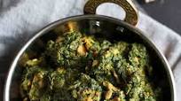 Spinach & Chicken Curry Recipe {Chicken Saag} Spinach & Chicken Curry Recipe {Chicken Saag}