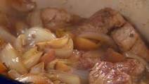 Potted Pork Tenderloin with Sweet Onions and Apple Potted Pork Tenderloin with Sweet Onions and Apple