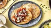Tostadas Rapidas Vegetarianas with Kidney Beans, Carrot and Peppers Tostadas Rapidas Vegetarianas with Kidney Beans, Carrot and Peppers