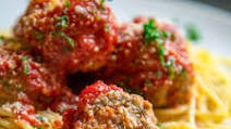Classic Beef Meatballs + Video Classic Beef Meatballs + Video